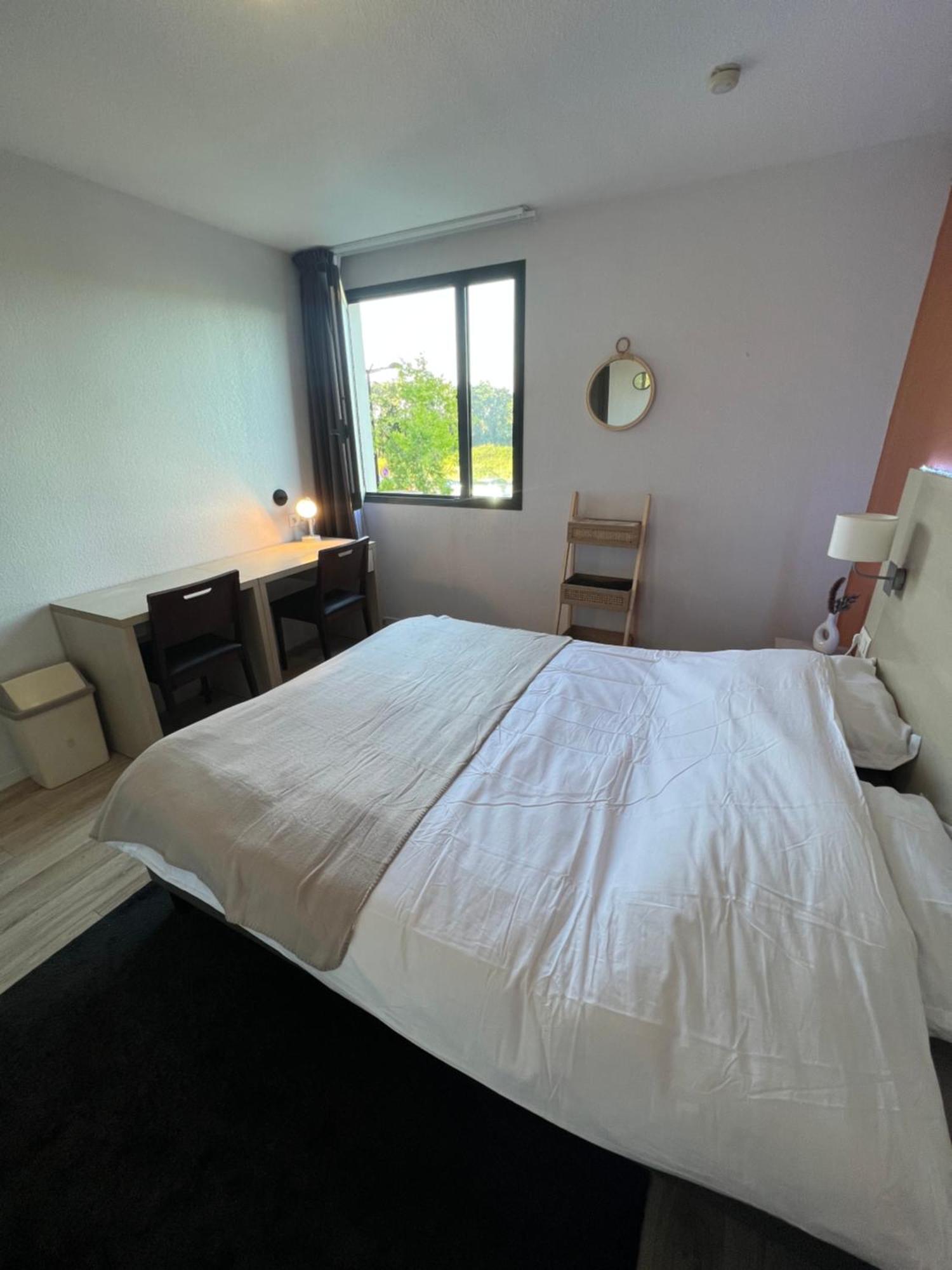Studio Appart'Hotel Gare Tgv Avec Place Privee アヴィニョン エクステリア 写真