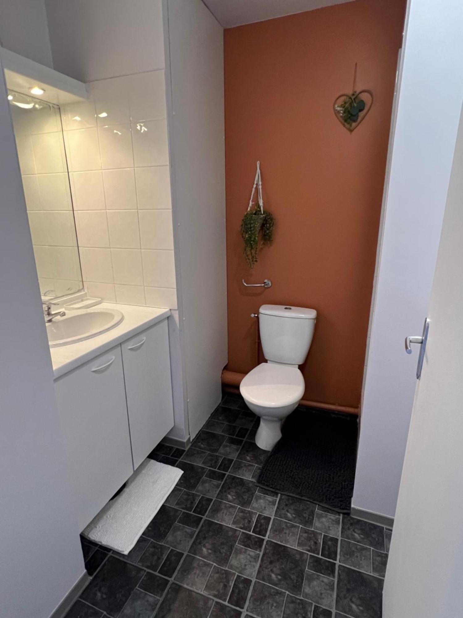 Studio Appart'Hotel Gare Tgv Avec Place Privee アヴィニョン エクステリア 写真